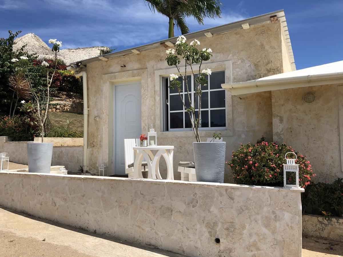 El Monte Azul Bed & Breakfast Las Galeras Exterior photo